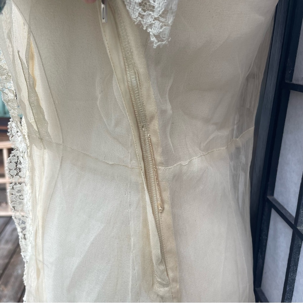 Ethereal Vintage 1940s Ivory Puff Sleeve Sheer Buttons Maxi Wedding Gown XXS - Picture 5 of 16